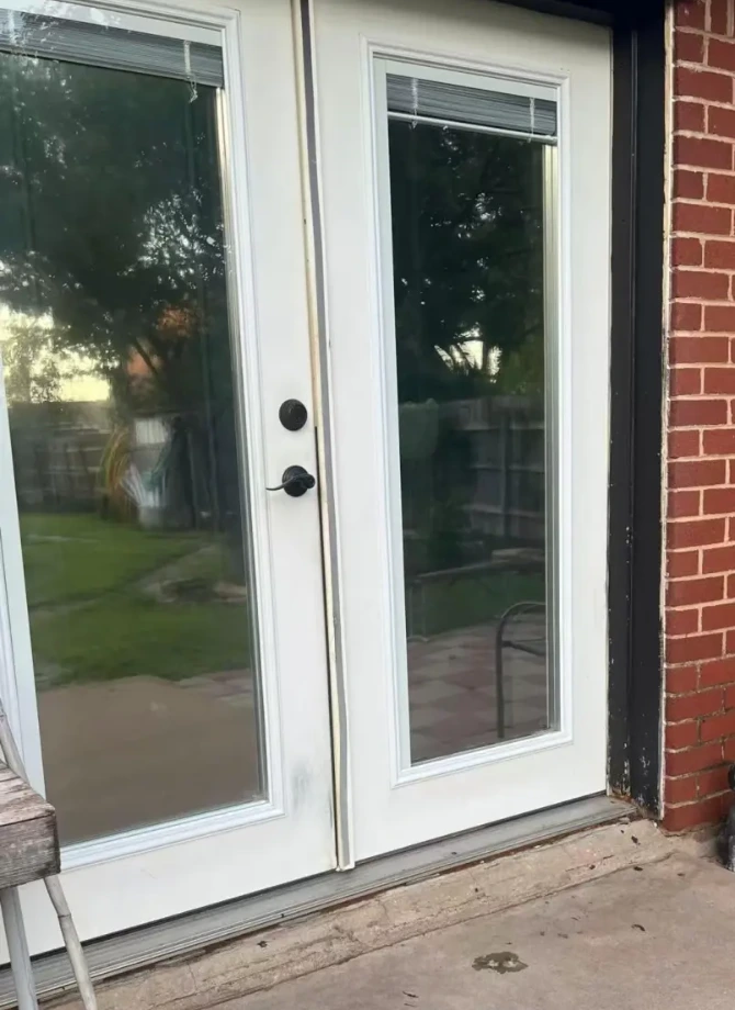 Вікно з покриттям Mirror Spray